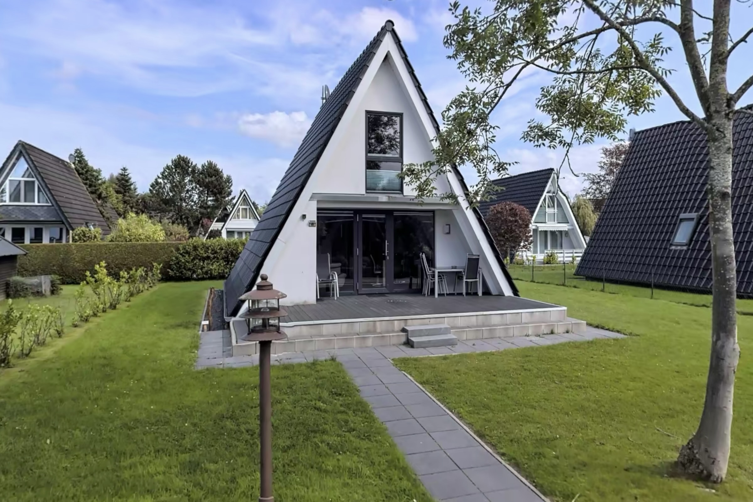 Saniertes Ferienhaus mit Photovoltaikanlage inkl. 10 KW Speicher an der beliebten Nordseeküste!