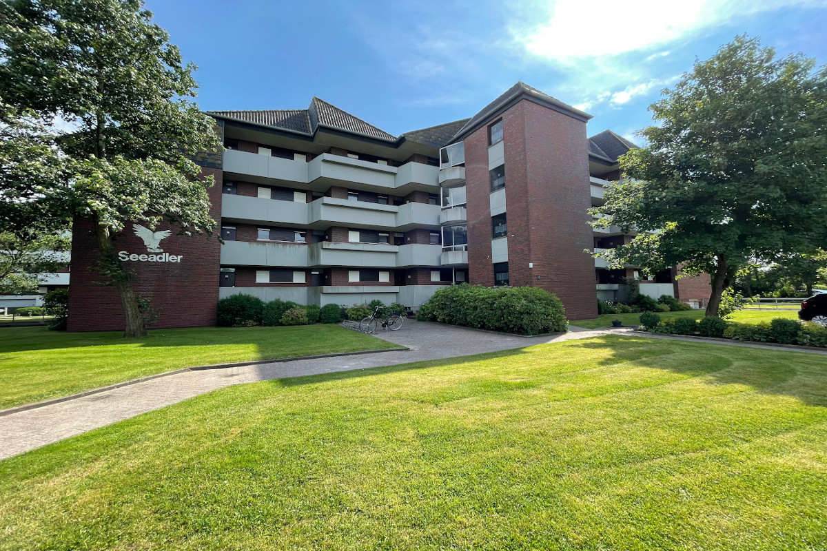 Ferienwohnung, Baujahr ca. 1982 Morgens Möwen, abends Meerblick – Ferienwohnung in Tossens mit Balkon und Einstellplatz!