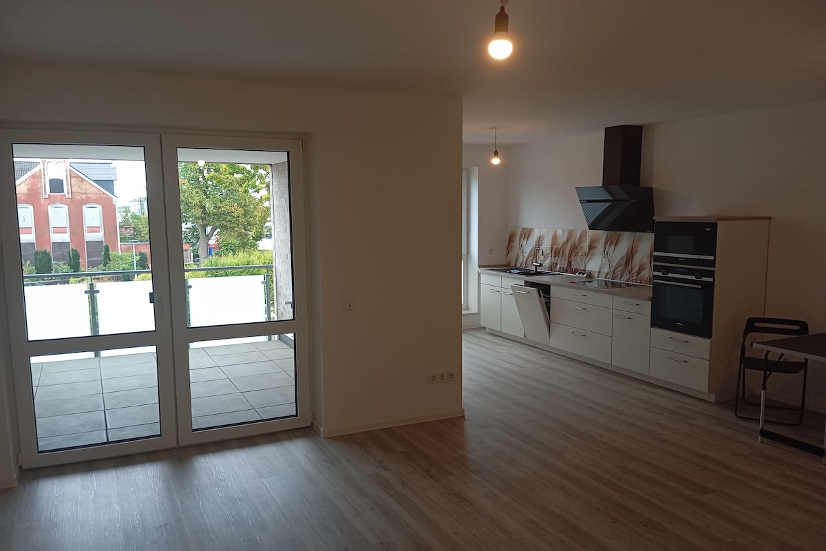Objekt-Nr. 1212: Zentral wohnen, entspannt genießen – 2-Zimmer-Wohnung in Nordenham mit Balkon & Tiefgarageneinstellplatz!